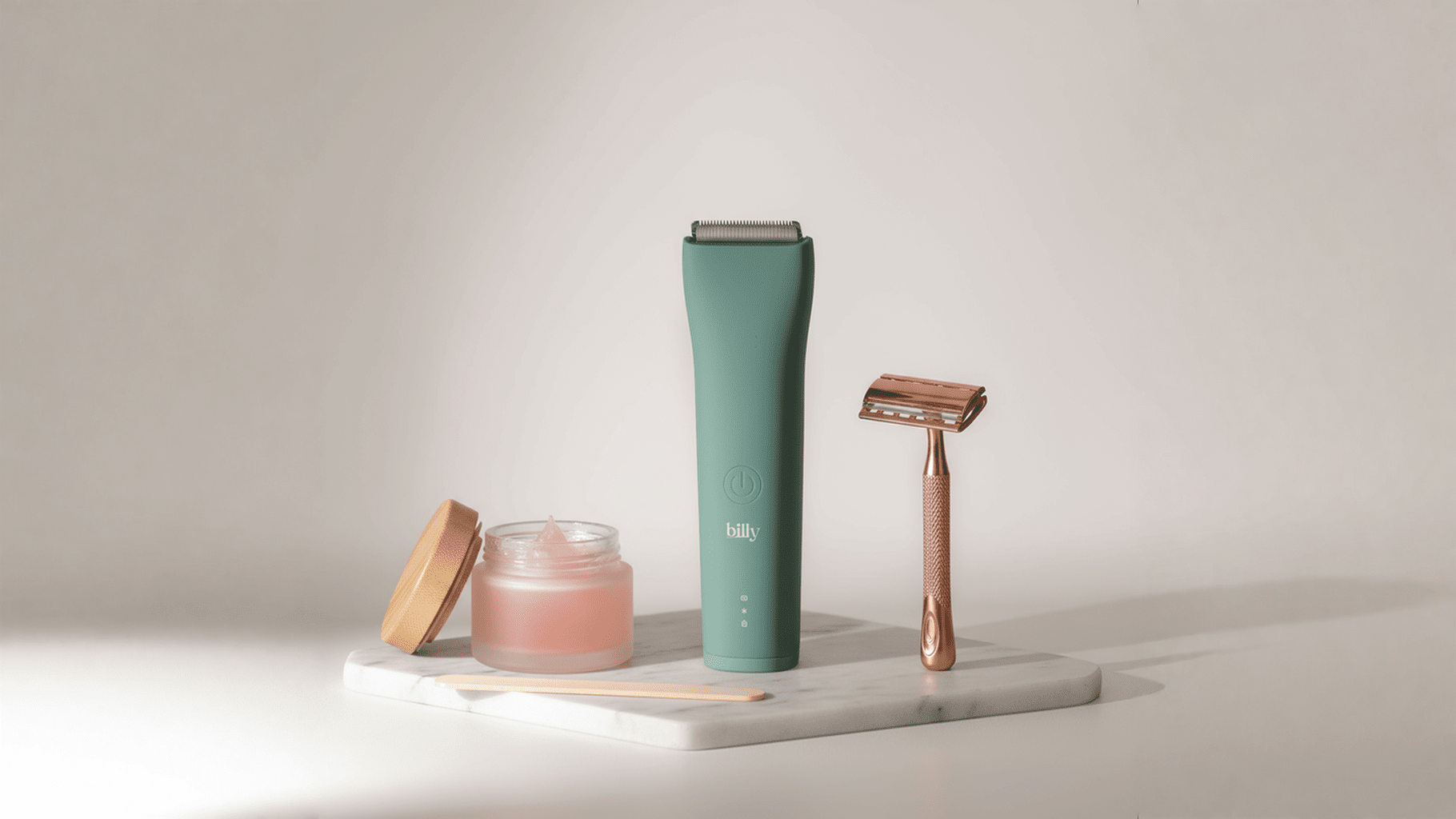 Une tondeuse bikini, de la cire et un rasoir